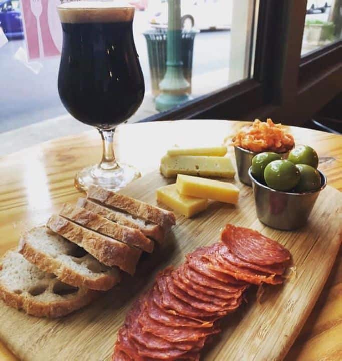 Make it a Tasty Tuesday. #tuesdaymotivation #craftbeer #craftbeercommunity #eatlocal #drinklocal #beerpairings #sopresatta #cheese #charcuterieboard…