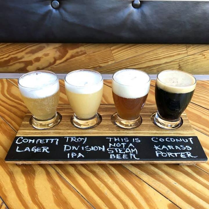Take a flight today ️ #saturday #beerflight #beertasting #craftbeer #enjoytroy #thinknydrinkny #rareformbrewing #ipa #californiacommonbeer…