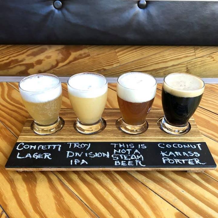 Take a flight today ️ #saturday #beerflight #beertasting #craftbeer #enjoytroy #thinknydrinkny #rareformbrewing #ipa #californiacommonbeer…