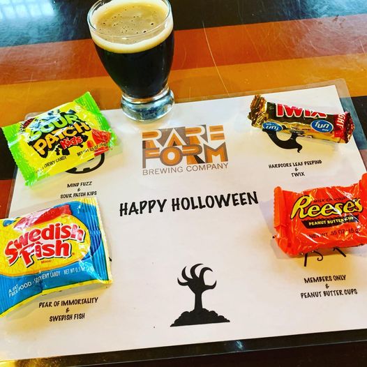 HALLOWEEN CANDY FLIGHTS ARE BACK!!  #candypairings #craftbeerlife  #halloween #c